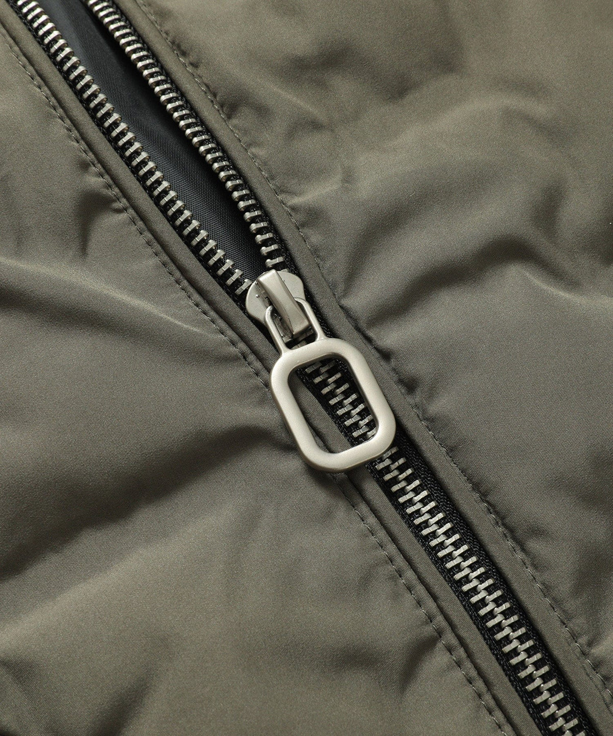 Army Green Insulated Puffer Bomber Jacket for Men | Winter Outerwear