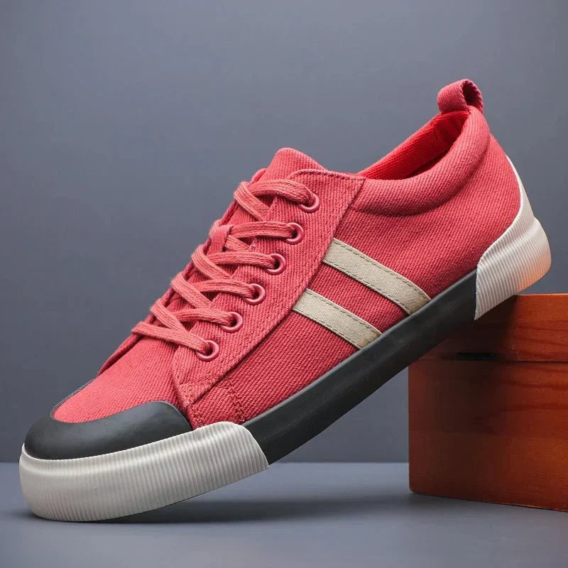 Retro Canvas Low Top Sneakers with Stripe Accents for Men | Everyday Wear